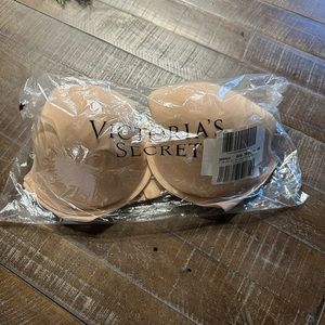 NWT victoria’s secret bra